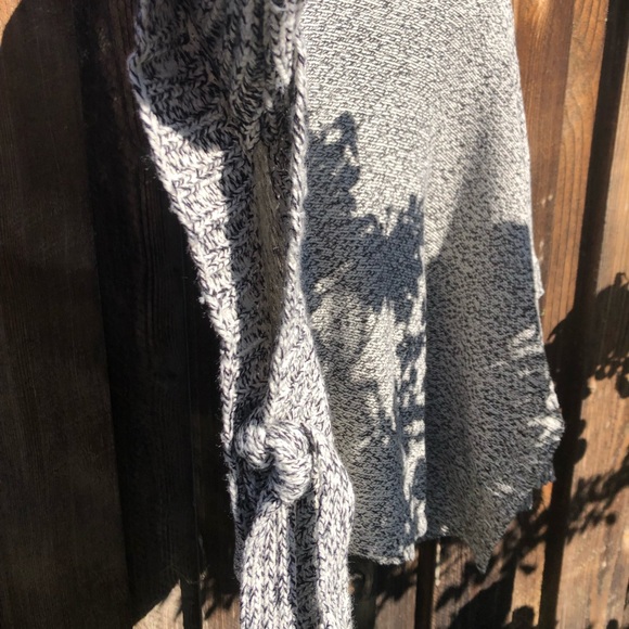 Lucky Brand turtleneck sweater poncho - size S - Picture 6 of 11